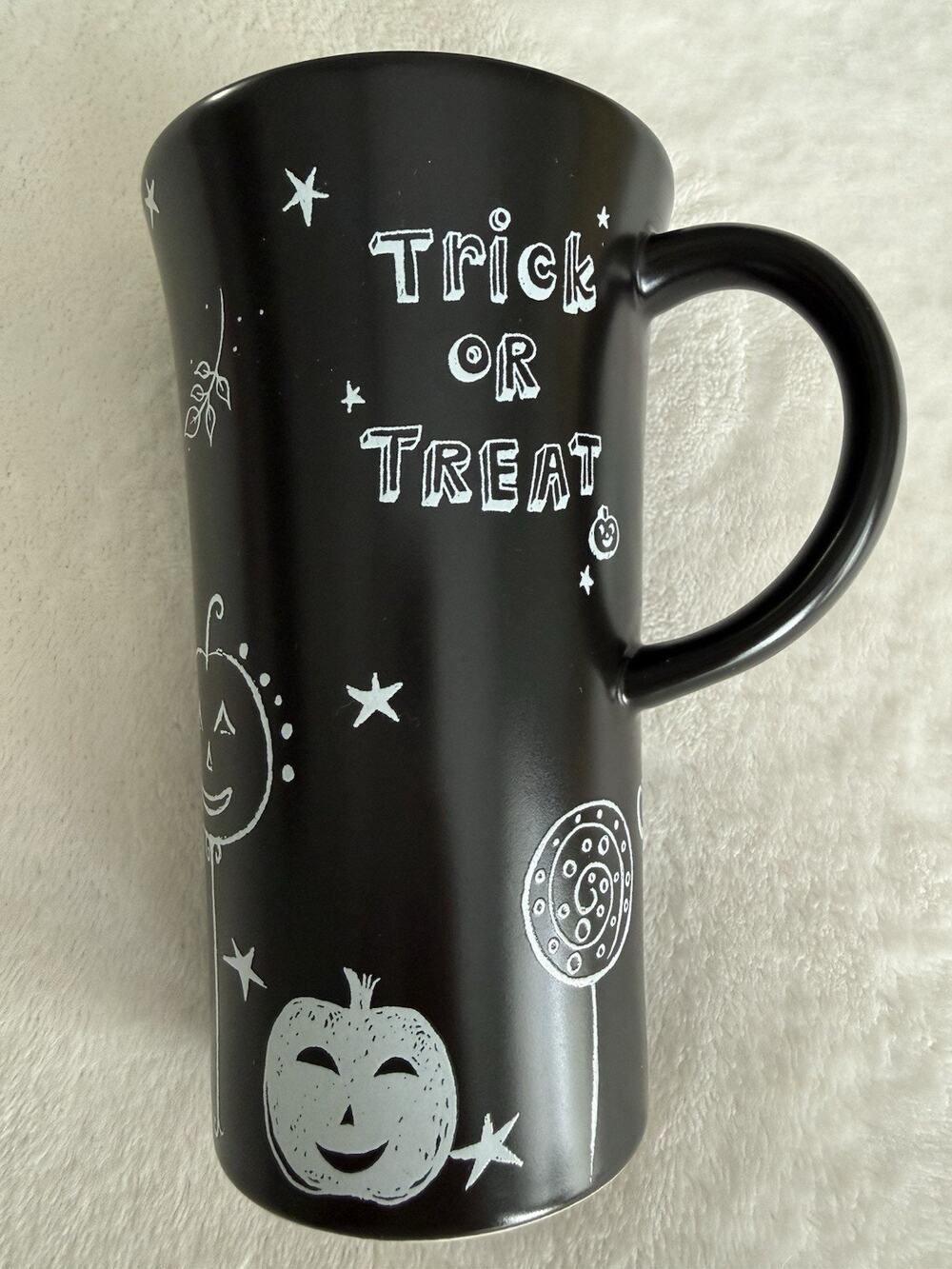 Starbucks 2007 Trick or Treat Halloween Mug 14 oz Black White Tall Coffee Tea